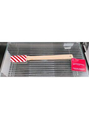 Wondershop Silicone And Rubberwood Frosting Spreader Red/White Stripe